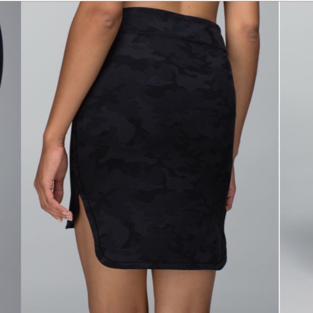Lululemon city skirt (camo)
